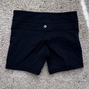 Black Lululemon shorts